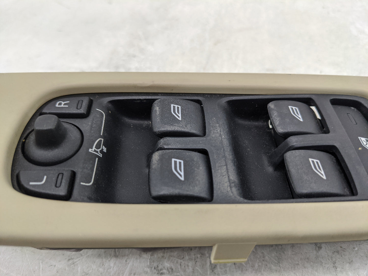 2011-2013 Volvo S60 Master Power Window Switch Replacement Driver Side Left P/N:31334346 Fits Fits 2010 2011 2012 2013 OEM U