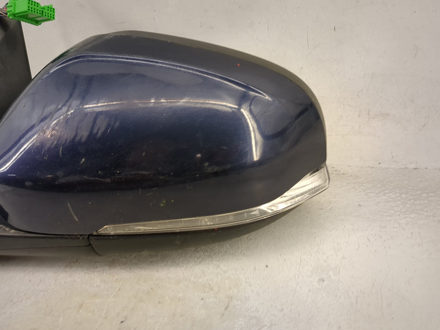 2011-2018 Volvo S60 Driver Side View Mirror - Left Door Mirror OEM Used - Oemusedautoparts1.com