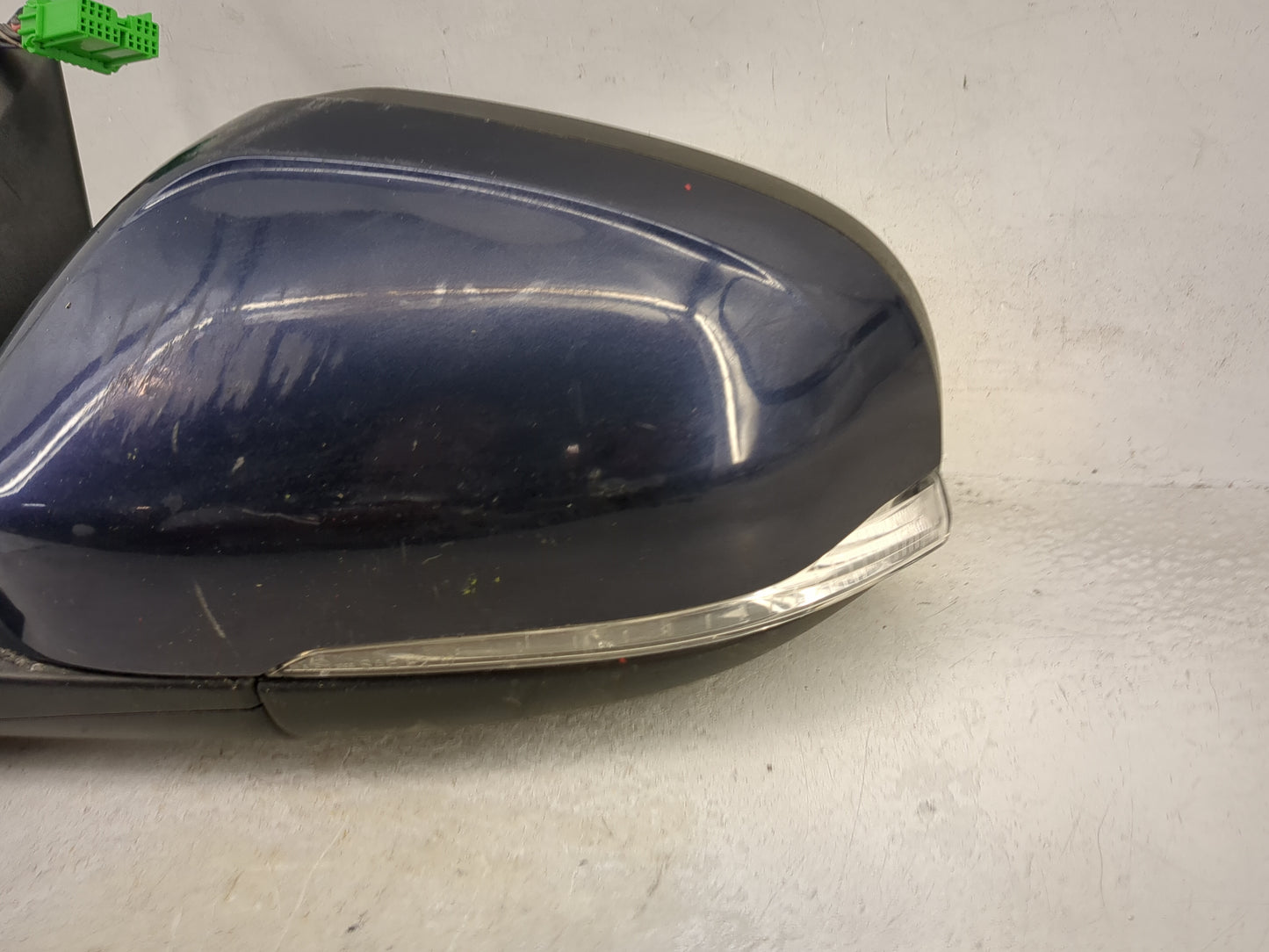 2011-2018 Volvo S60 Driver Side View Mirror - Left Door Mirror OEM Used - Oemusedautoparts1.com