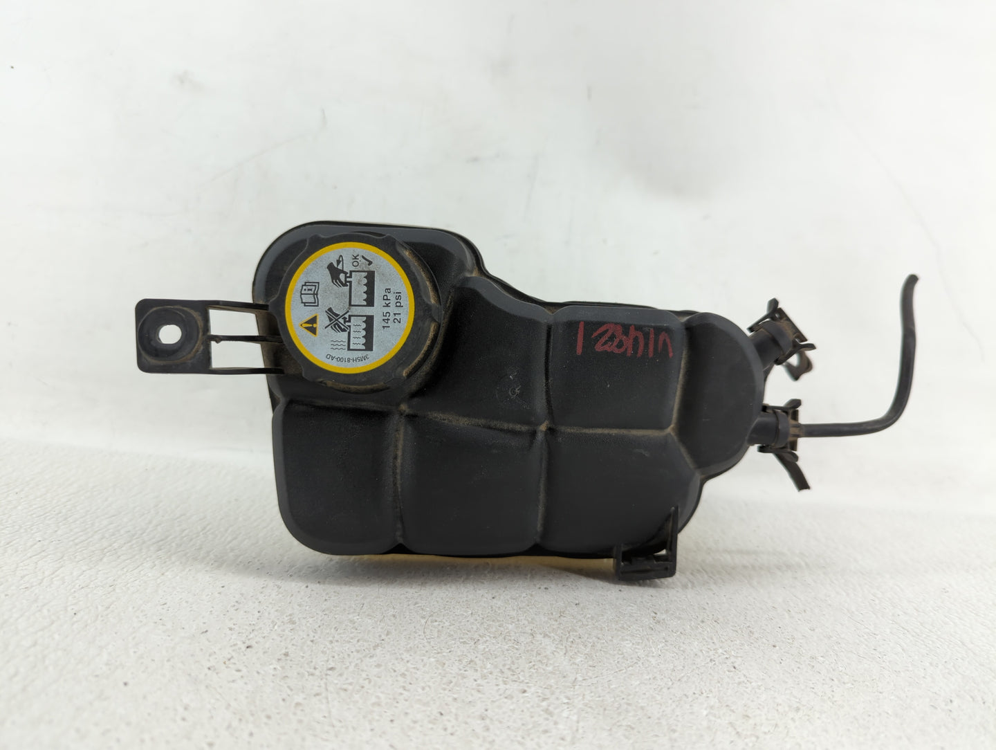 2009-2016 Volvo S60 Radiator Coolant Overflow Expansion Tank Bottle - Oemusedautoparts1.com