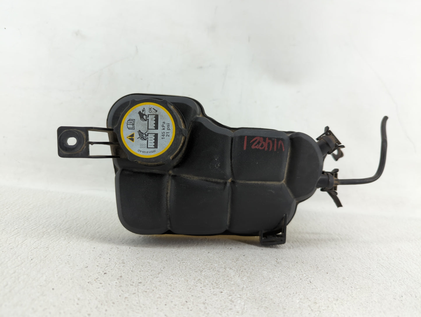 2009-2016 Volvo S60 Radiator Coolant Overflow Expansion Tank Bottle - Oemusedautoparts1.com