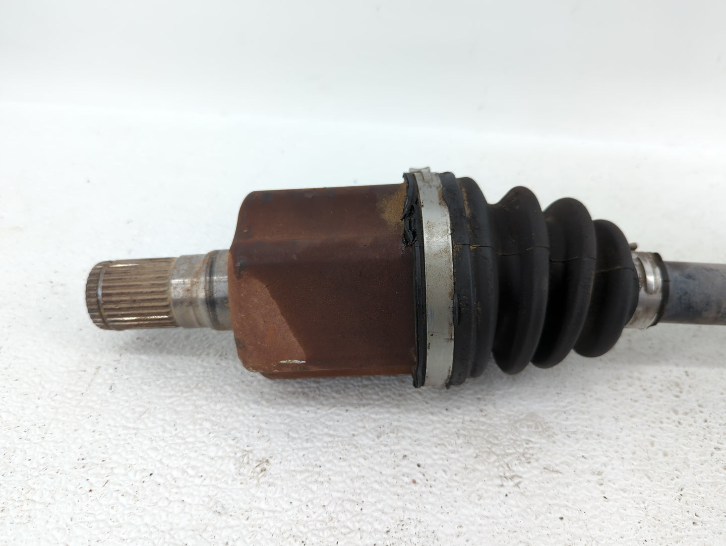 2014-2014 Volvo S60 Axle Shaft Front Driver Cv C/v - Oemusedautoparts1.com