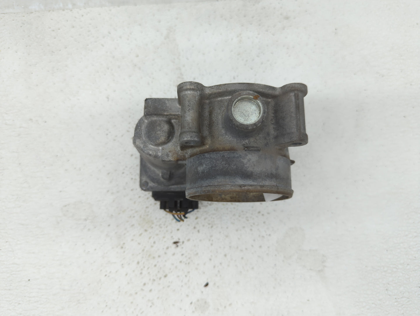 2014-2016 Volvo S60 Throttle Body P/N:31331277 Fits Fits 2014 2015 2016 OEM Used Auto Parts - Oemusedautoparts1.com