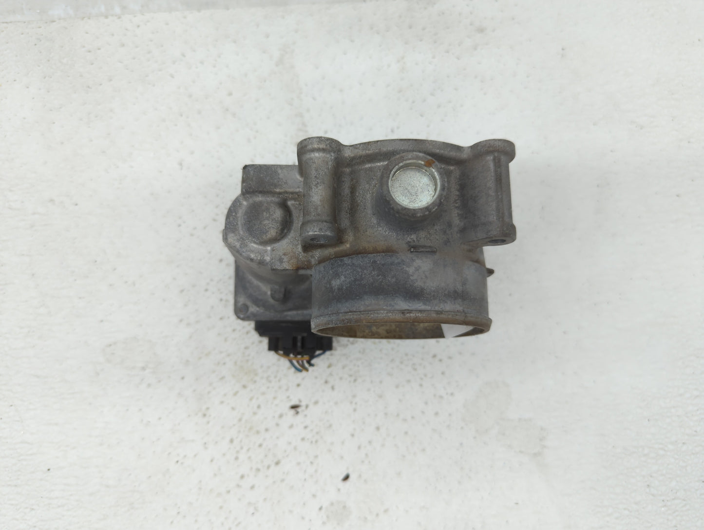 2014-2016 Volvo S60 Throttle Body P/N:31331277 Fits Fits 2014 2015 2016 OEM Used Auto Parts - Oemusedautoparts1.com
