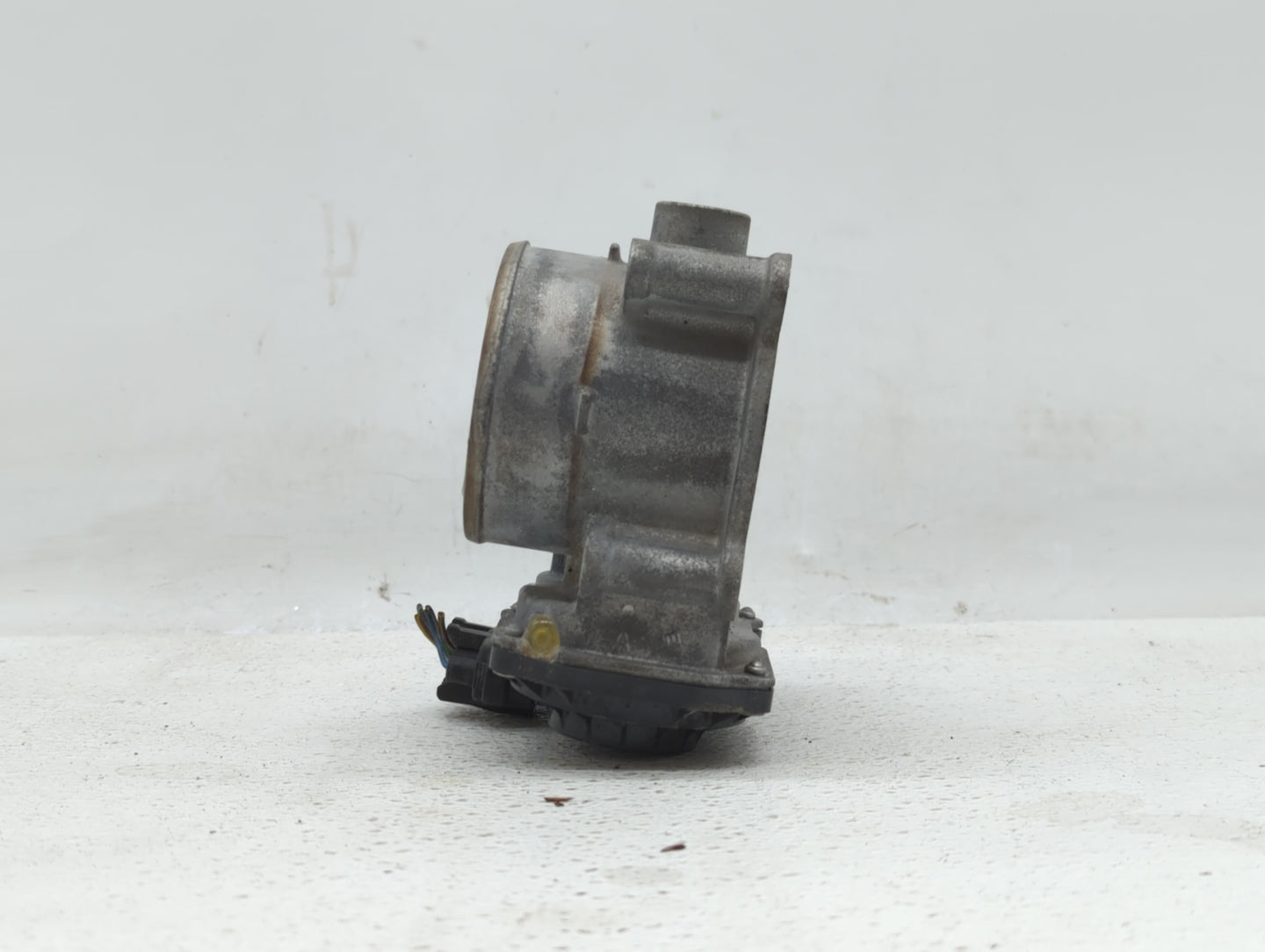 2014-2016 Volvo S60 Throttle Body P/N:31331277 Fits Fits 2014 2015 2016 OEM Used Auto Parts - Oemusedautoparts1.com