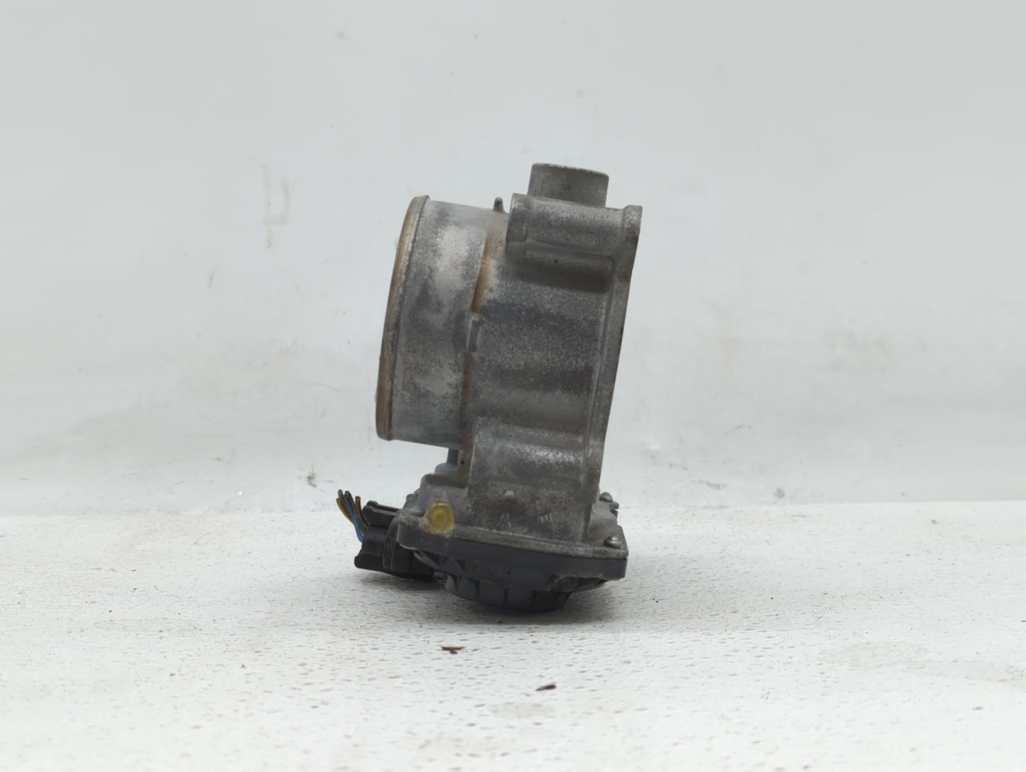 2014-2016 Volvo S60 Throttle Body P/N:31331277 Fits Fits 2014 2015 2016 OEM Used Auto Parts - Oemusedautoparts1.com