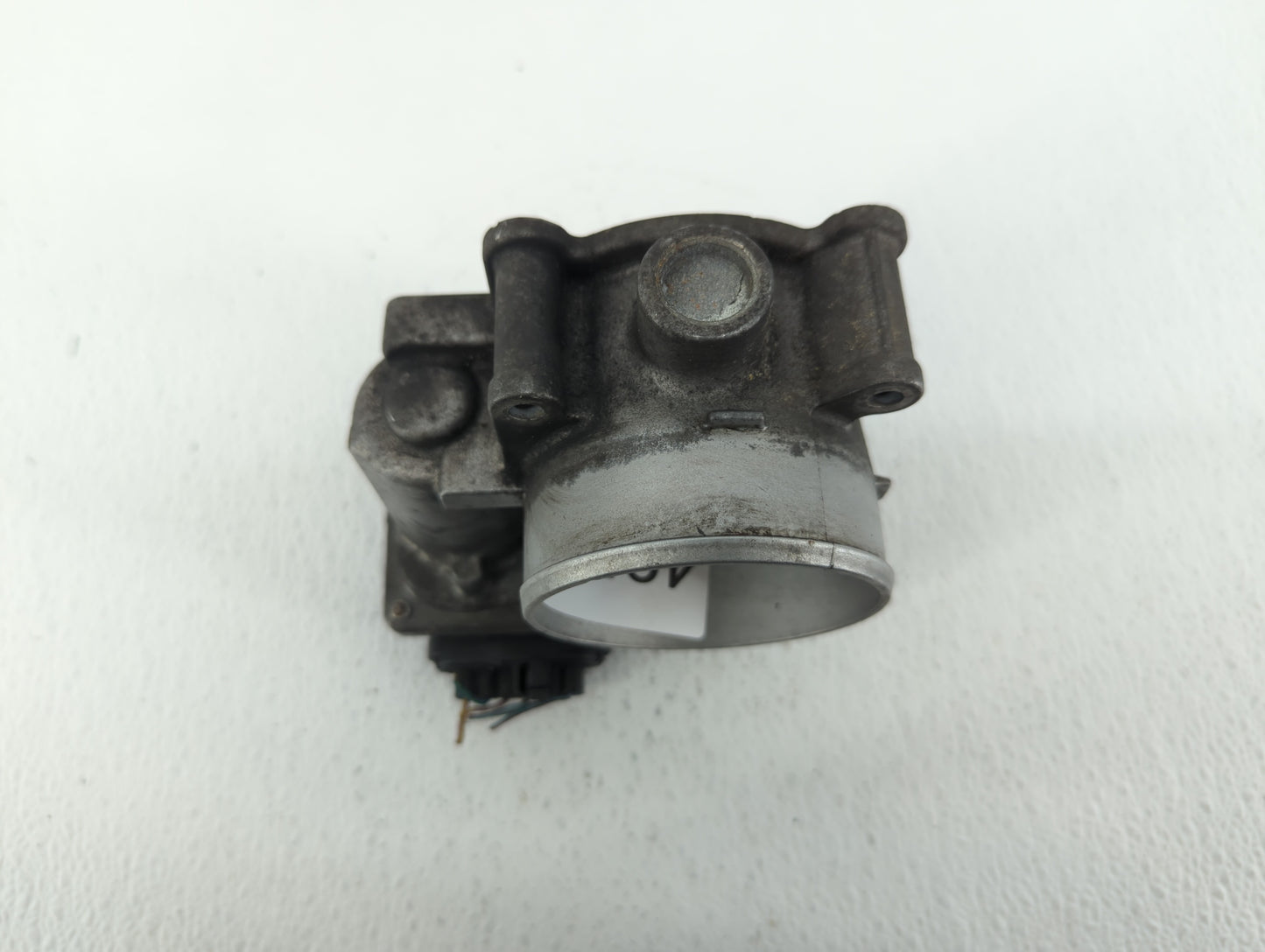 2013-2016 Volvo S60 Throttle Body P/N:31331277 Fits Fits 2013 2014 2015 2016 OEM Used Auto Parts - Oemusedautoparts1.com