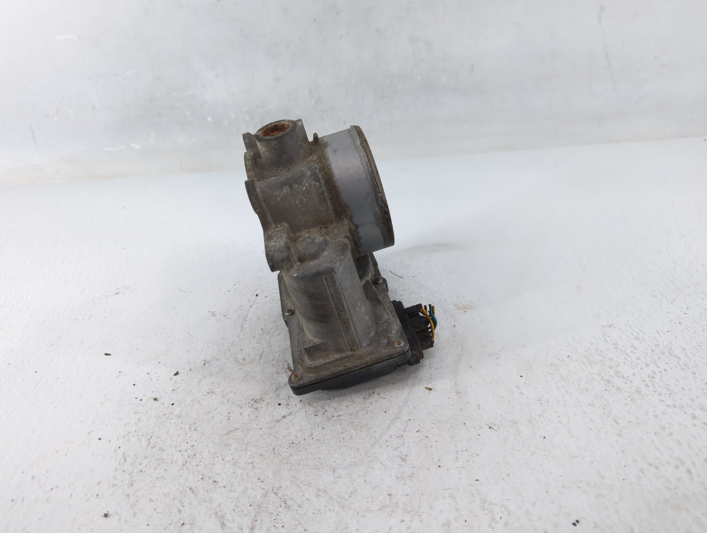 2013-2016 Volvo S60 Throttle Body P/N:78HL12-2510030-AAA Fits Fits 2013 2014 2015 2016 OEM Used Auto Parts - Oemusedautopart