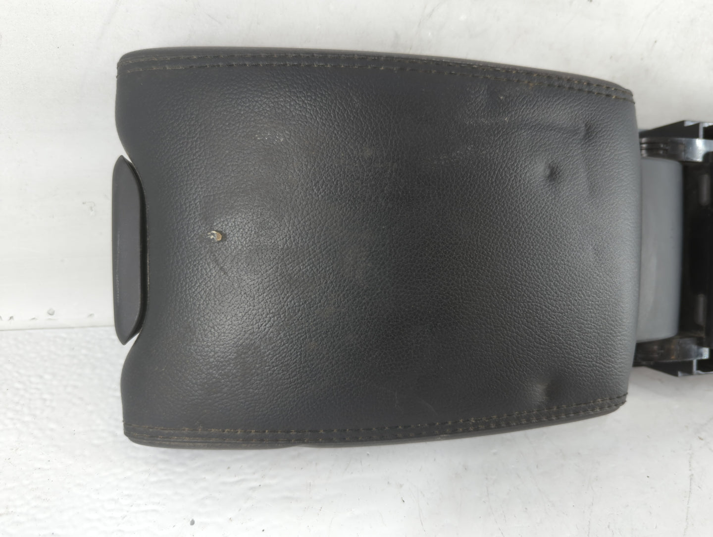2013 Volvo S60 Center Console Armrest Cover Lid Fits OEM Used Auto Parts - Oemusedautoparts1.com