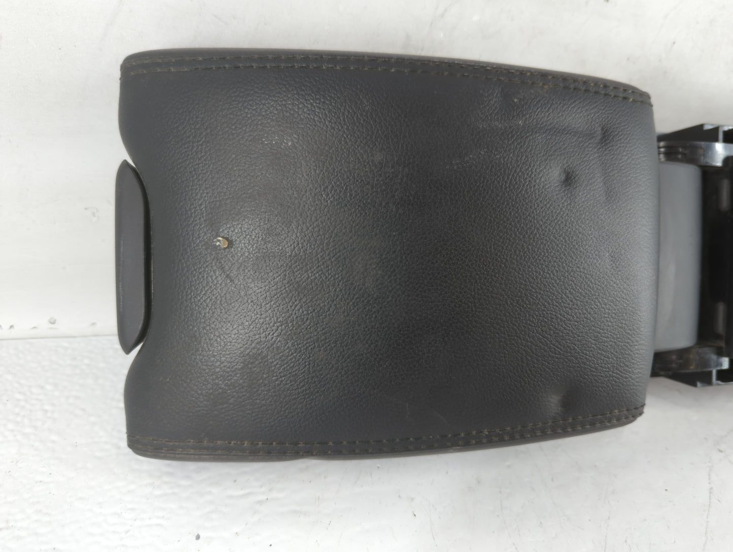 2013 Volvo S60 Center Console Armrest Cover Lid Fits OEM Used Auto Parts - Oemusedautoparts1.com
