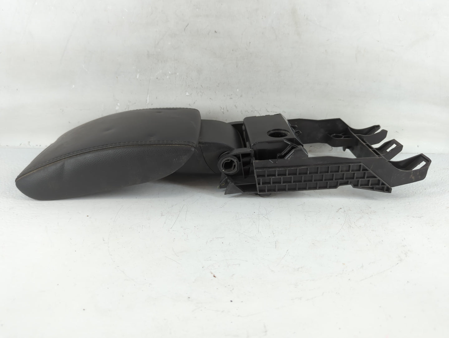 2013 Volvo S60 Center Console Armrest Cover Lid Fits OEM Used Auto Parts - Oemusedautoparts1.com