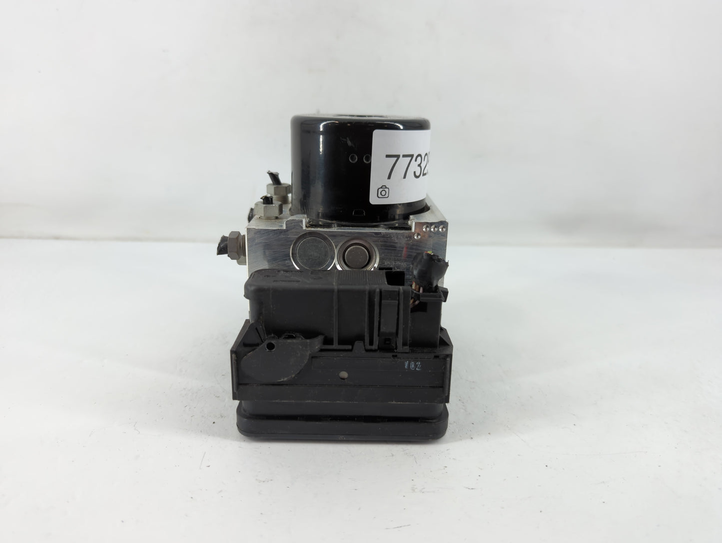 2013 Volvo S60 ABS Pump Control Module Replacement P/N:31329137 Fits OEM Used Auto Parts - Oemusedautoparts1.com