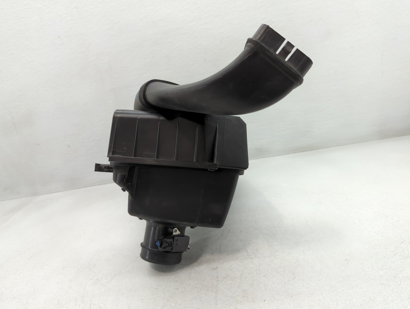 2012-2014 Volvo S60 Air Cleaner Intake-duct Hose Tube - Oemusedautoparts1.com