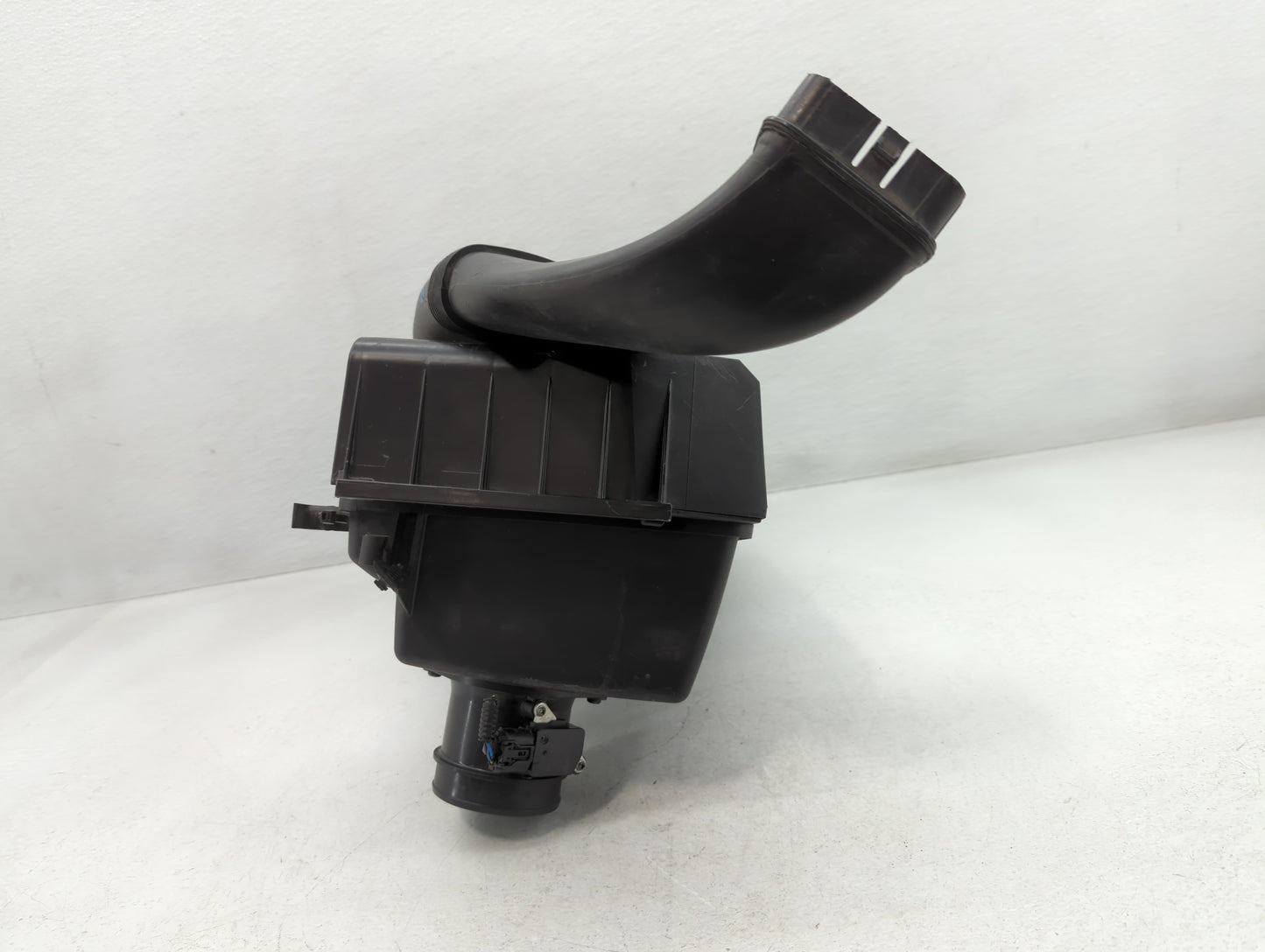 2012-2014 Volvo S60 Air Cleaner Intake-duct Hose Tube - Oemusedautoparts1.com