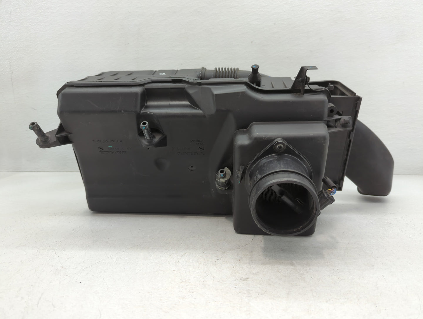 2012-2014 Volvo S60 Air Cleaner Intake-duct Hose Tube - Oemusedautoparts1.com