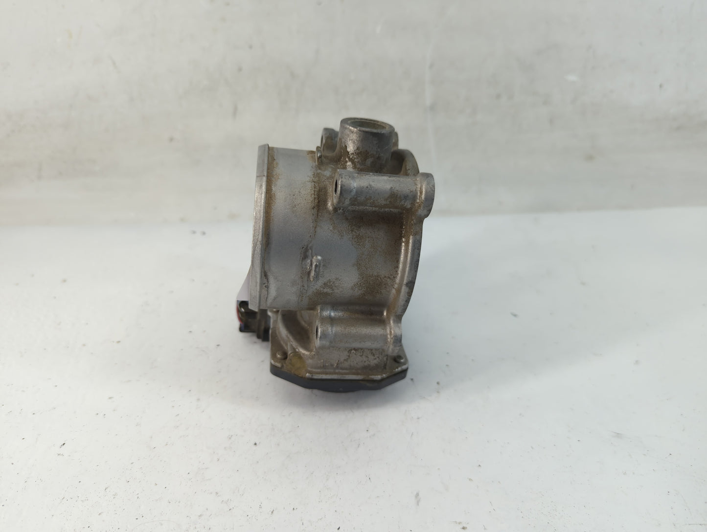 2013-2016 Volvo S60 Throttle Body P/N:142003P22 78HL12-2510030-AAA, 31331277 Fits Fits 2013 2014 2015 2016 OEM Used Auto Par