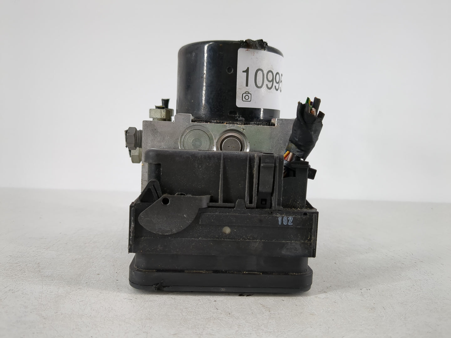 2013-2015 Volvo V60 ABS Pump Control Module Replacement P/N:P31329137 Fits Fits 2011 2012 2013 2014 2015 2016 OEM Used Auto 