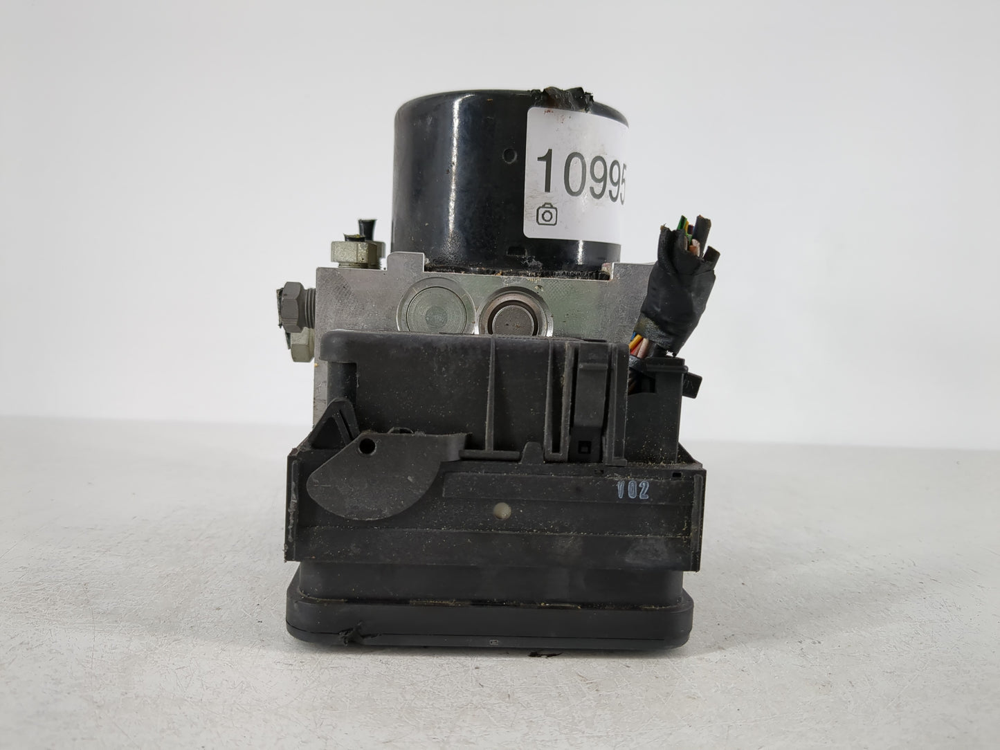 2013-2015 Volvo V60 ABS Pump Control Module Replacement P/N:P31329137 Fits Fits 2011 2012 2013 2014 2015 2016 OEM Used Auto 