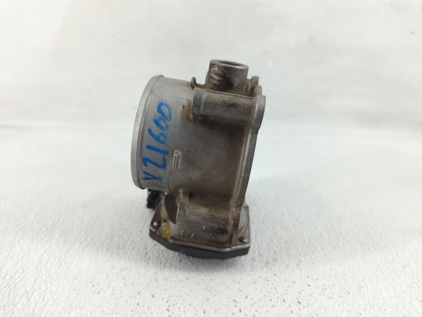 2015-2016 Volvo V60 Throttle Body P/N:31331277 Fits Fits 2013 2014 2015 2016 OEM Used Auto Parts - Oemusedautoparts1.com