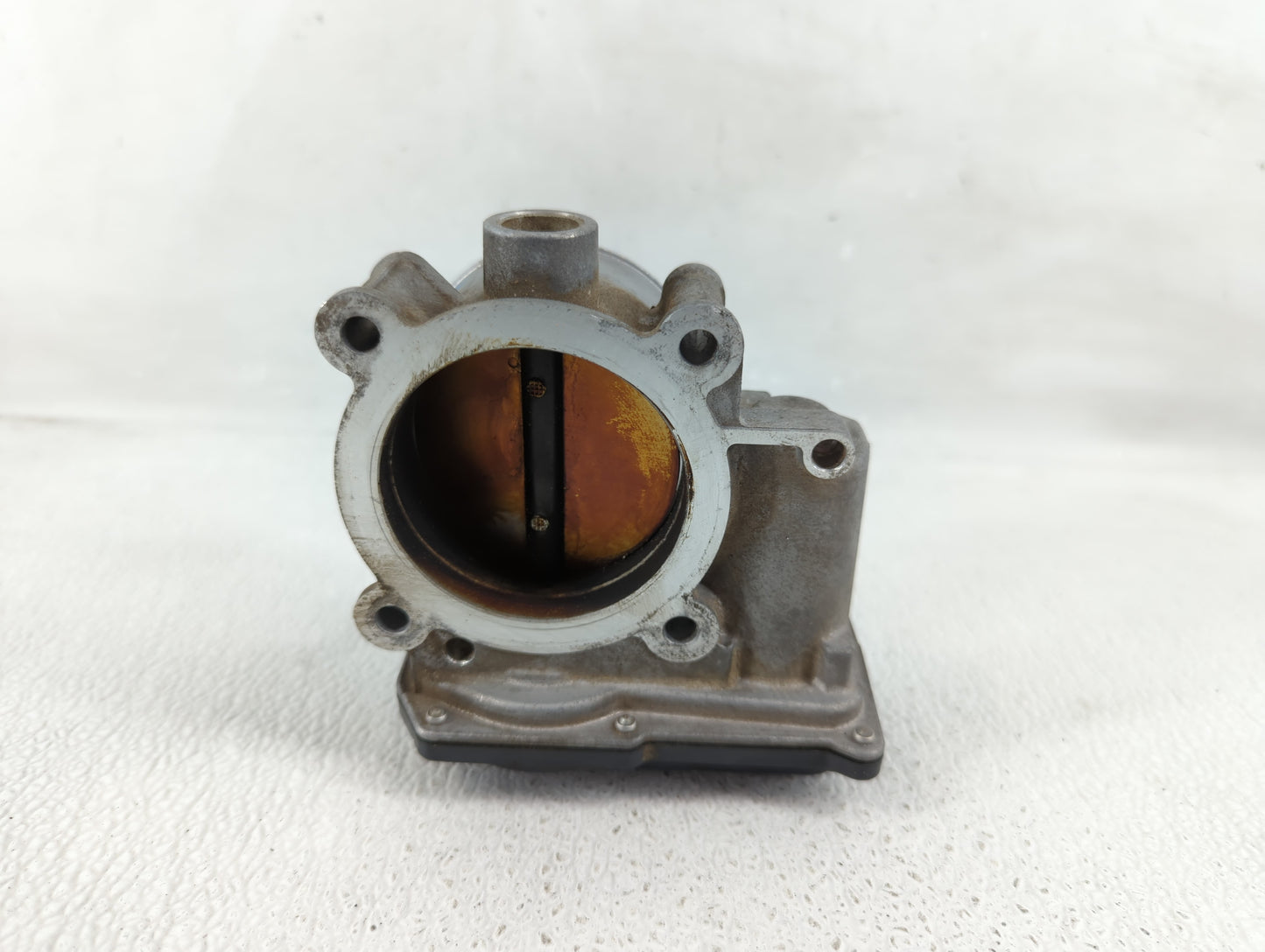 2015-2016 Volvo V60 Throttle Body P/N:31331277 Fits Fits 2013 2014 2015 2016 OEM Used Auto Parts - Oemusedautoparts1.com