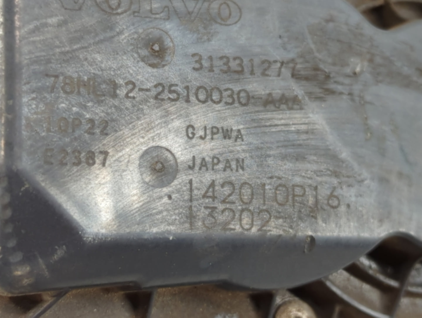 2015-2016 Volvo V60 Throttle Body P/N:31331277 Fits Fits 2013 2014 2015 2016 OEM Used Auto Parts - Oemusedautoparts1.com