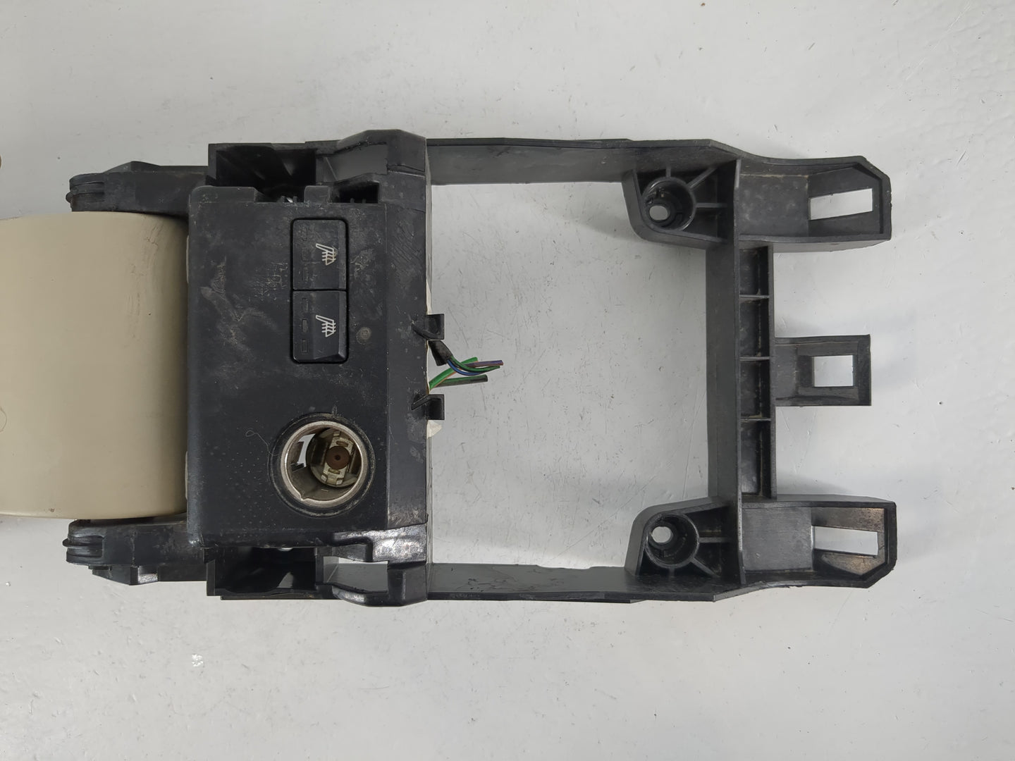 2013-2018 Volvo V60 Center Console Armrest Cover Lid Fits Fits 2011 2012 2013 2014 2015 2016 2017 2018 OEM Used Auto Parts -