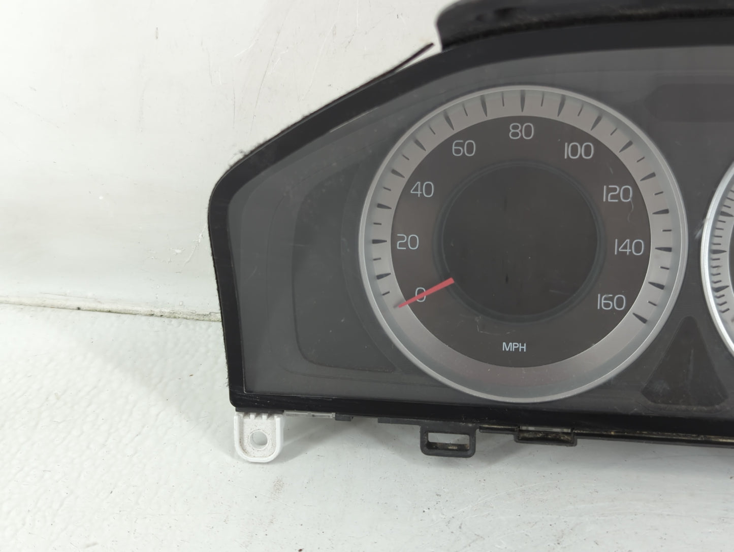 2013 Volvo V60 Instrument Cluster Speedometer Gauges P/N:31343326AA Fits Fits 2011 2012 2014 OEM Used Auto Parts - Oemusedau