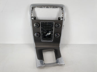 compare product 2013 Volvo V60 Radio AM FM Cd Player Receiver Replacement P/N:8632427 Fits Fits 2011 2012 OEM Used Auto Parts