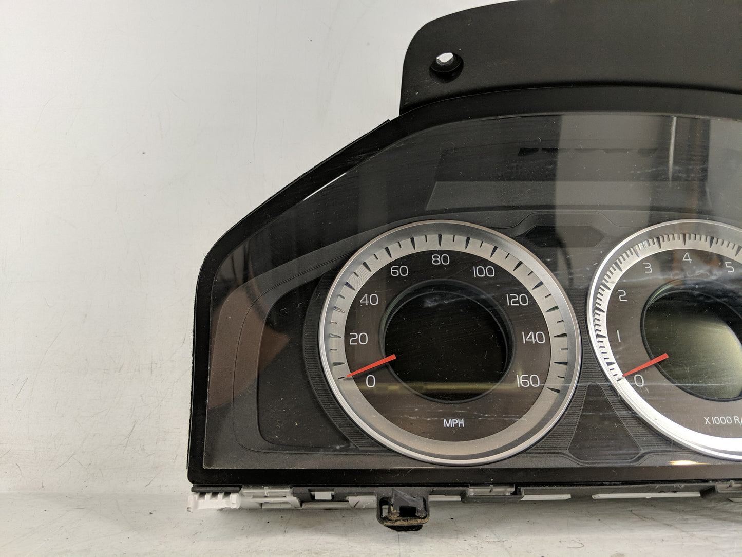 2013 Volvo V60 Instrument Cluster Speedometer Gauges P/N:31343326AA Fits Fits 2011 2012 2014 OEM Used Auto Parts - Oemusedau