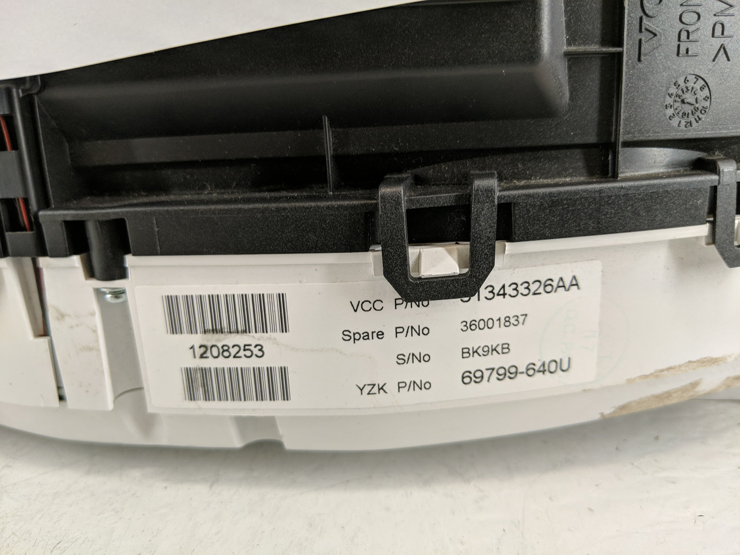 2013 Volvo V60 Instrument Cluster Speedometer Gauges P/N:31343326AA Fits Fits 2011 2012 2014 OEM Used Auto Parts - Oemusedau