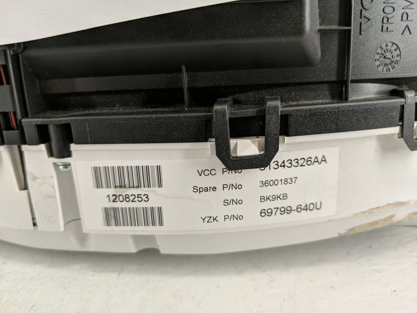 2013 Volvo V60 Instrument Cluster Speedometer Gauges P/N:31343326AA Fits Fits 2011 2012 2014 OEM Used Auto Parts - Oemusedau