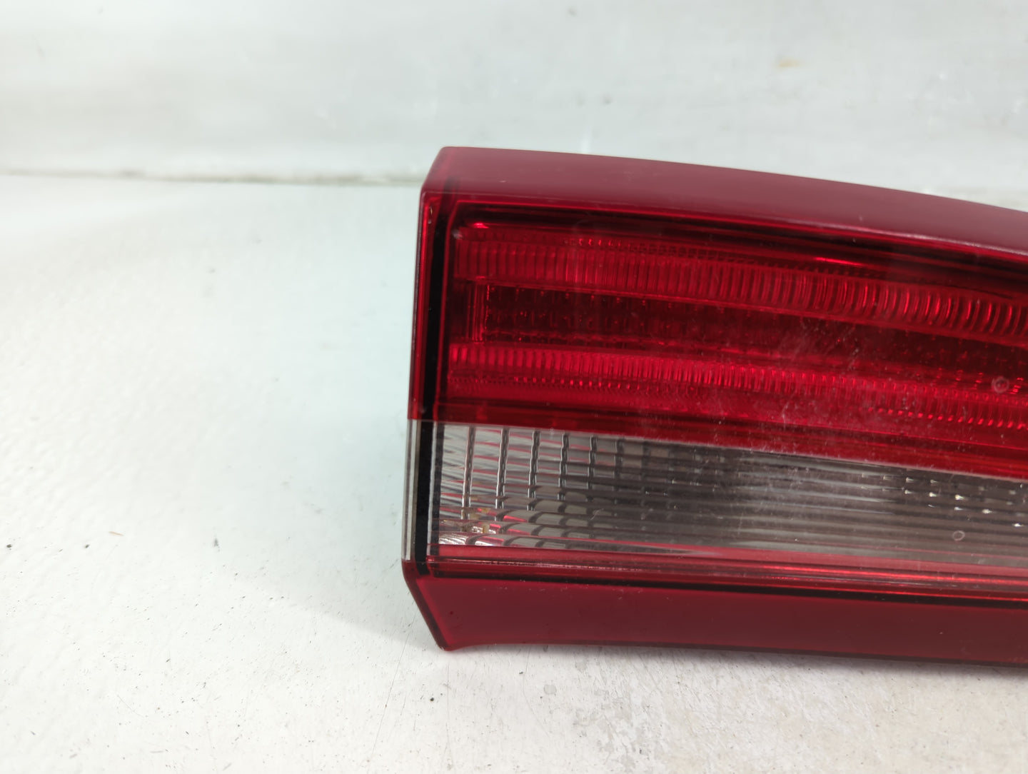2013 Volvo V60 Tail Light Assembly Driver Left OEM P/N:30796271 Fits Fits 2011 2012 2014 2015 2016 2017 2018 OEM Used Auto P