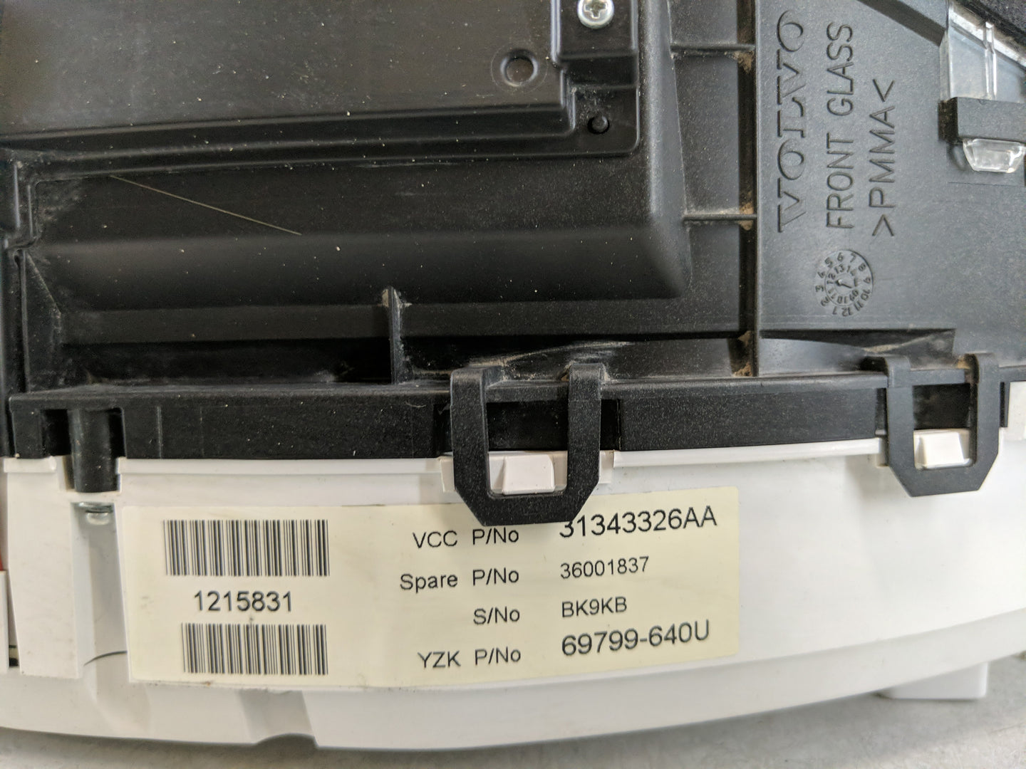 2013 Volvo V60 Instrument Cluster Speedometer Gauges P/N:31343326AA Fits Fits 2011 2012 2014 OEM Used Auto Parts - Oemusedau