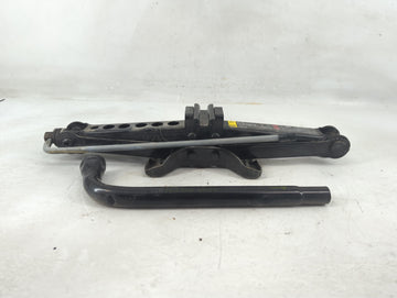 2013 Volvo V60 Spare Scissor Car Jack - Oemusedautoparts1.com