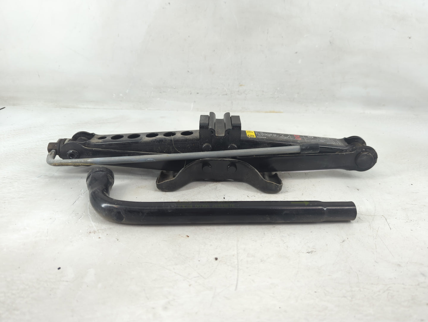 2013 Volvo V60 Spare Scissor Car Jack - Oemusedautoparts1.com