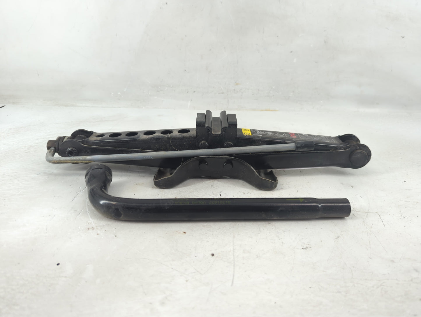 2013 Volvo V60 Spare Scissor Car Jack - Oemusedautoparts1.com