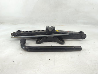 compare product 2013 Volvo V60 Spare Scissor Car Jack