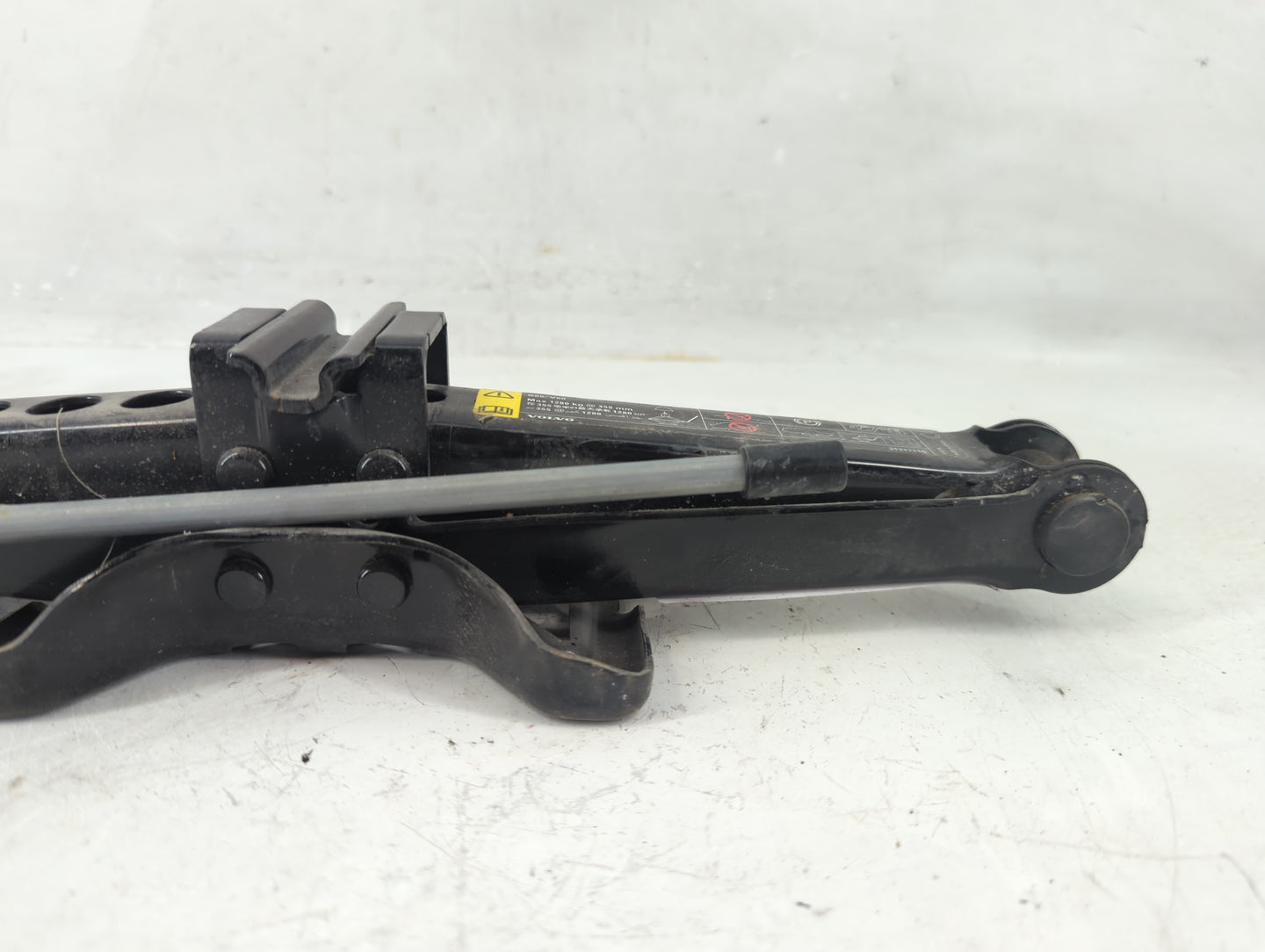 2013 Volvo V60 Spare Scissor Car Jack - Oemusedautoparts1.com