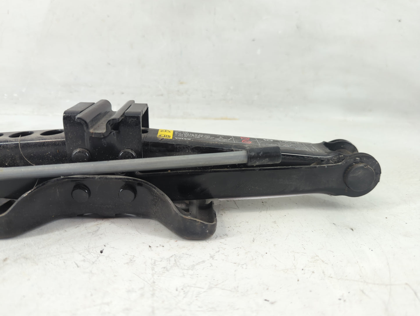 2013 Volvo V60 Spare Scissor Car Jack - Oemusedautoparts1.com