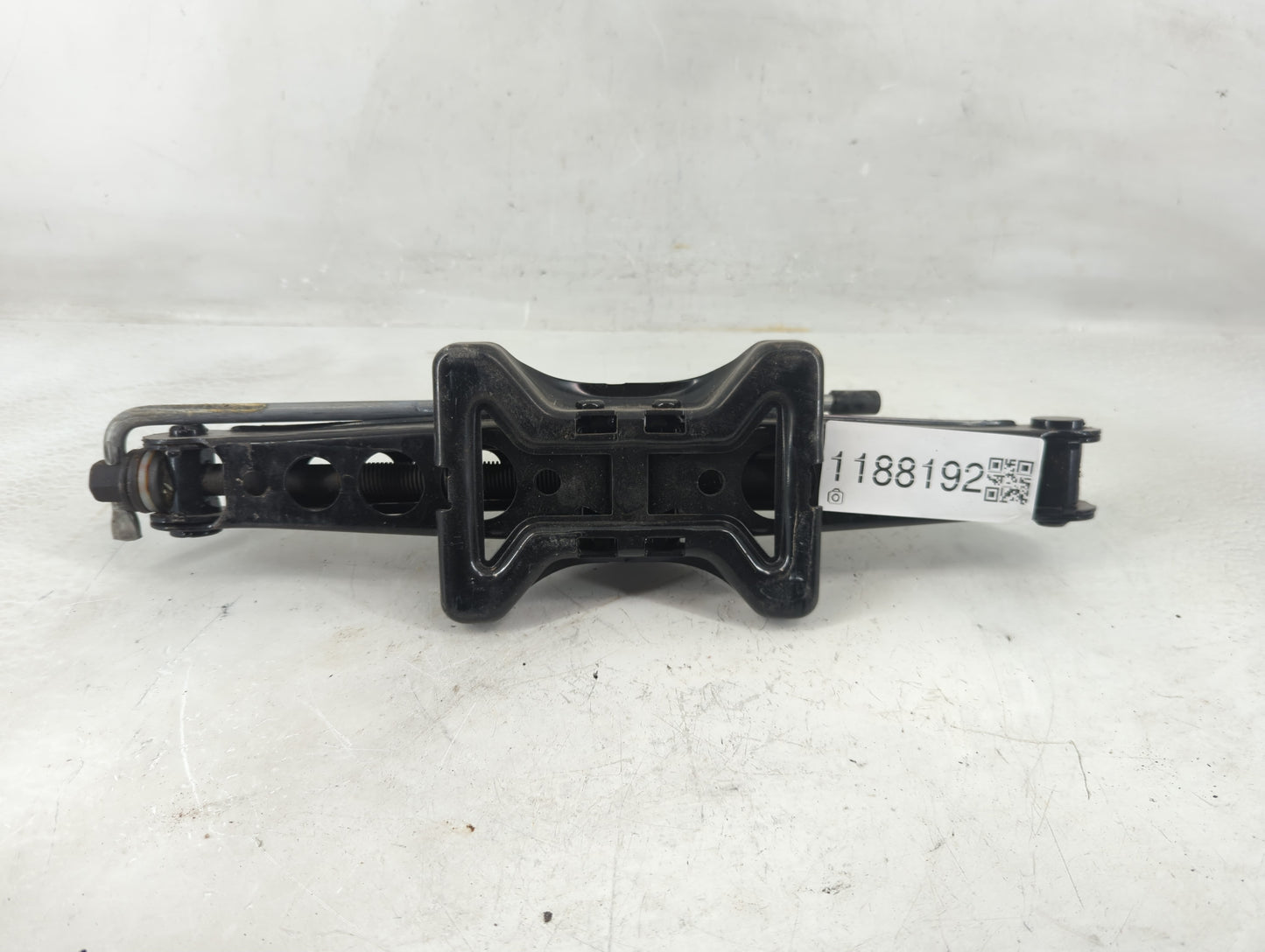 2013 Volvo V60 Spare Scissor Car Jack - Oemusedautoparts1.com