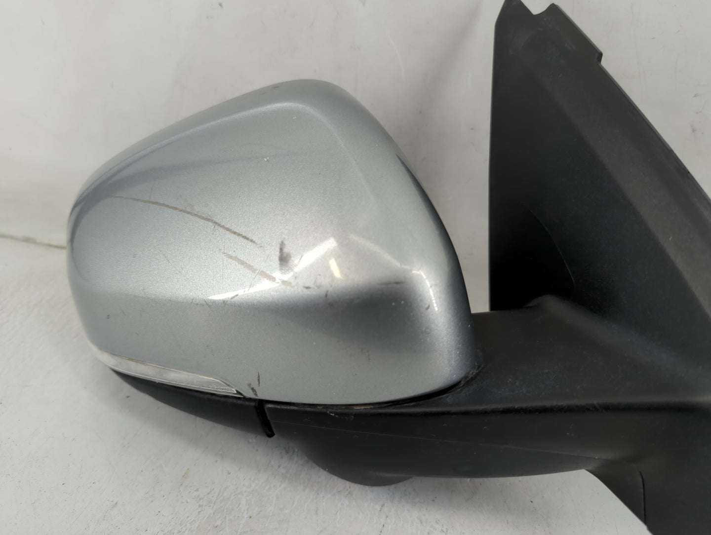 2013-2013 Volvo V60 Passenger Right Side View Manual Door Mirror Silver - Oemusedautoparts1.com