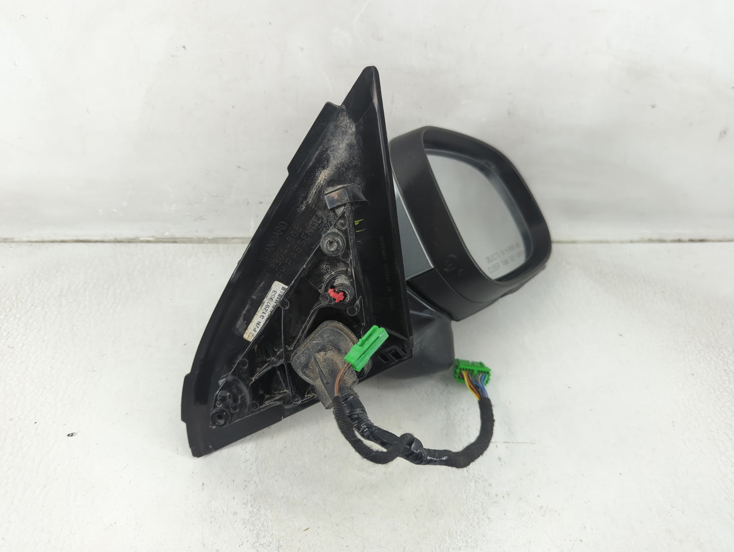 2013-2013 Volvo V60 Passenger Right Side View Manual Door Mirror Silver - Oemusedautoparts1.com