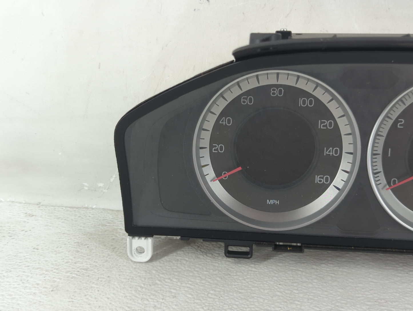 2013 Volvo V60 Instrument Cluster Speedometer Gauges P/N:31343326AA Fits Fits 2011 2012 2014 OEM Used Auto Parts - Oemusedau