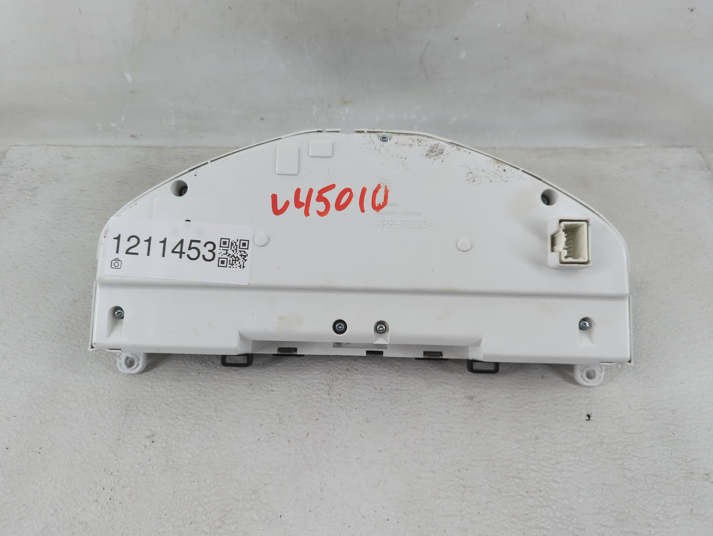 2013 Volvo V60 Instrument Cluster Speedometer Gauges P/N:31343326AA Fits Fits 2011 2012 2014 OEM Used Auto Parts - Oemusedau