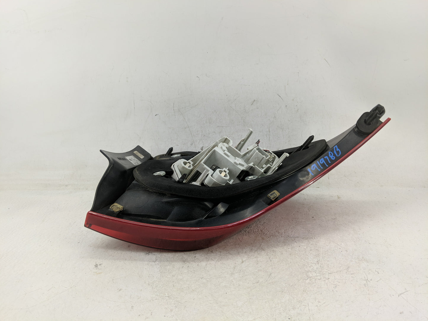 2013 Volvo V60 Tail Light Assembly Passenger Right OEM Fits Fits 2011 2012 2014 2015 2016 2017 2018 OEM Used Auto Parts - Oe