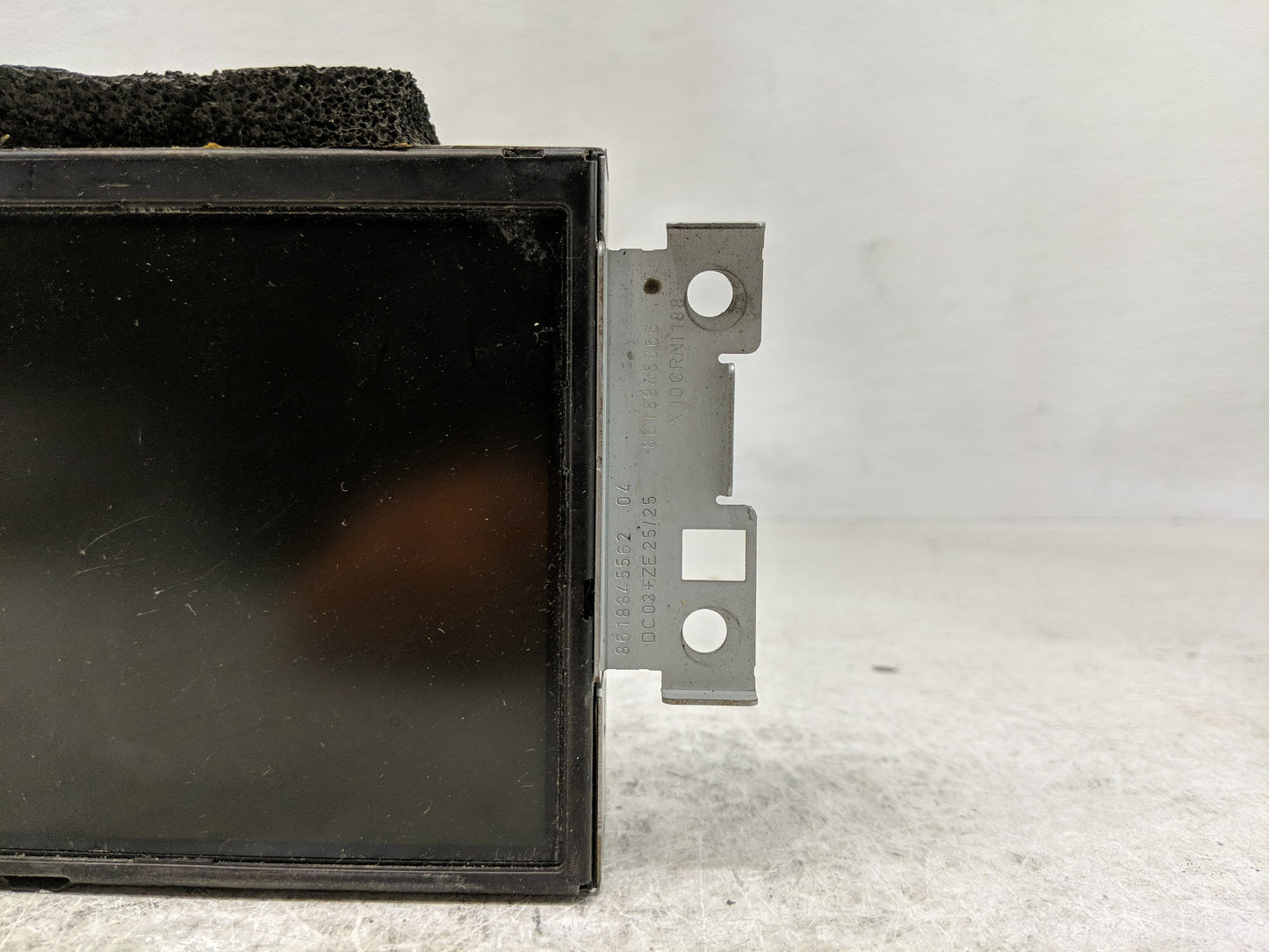 2013-2013 Volvo V60 Information Display Screen - Oemusedautoparts1.com