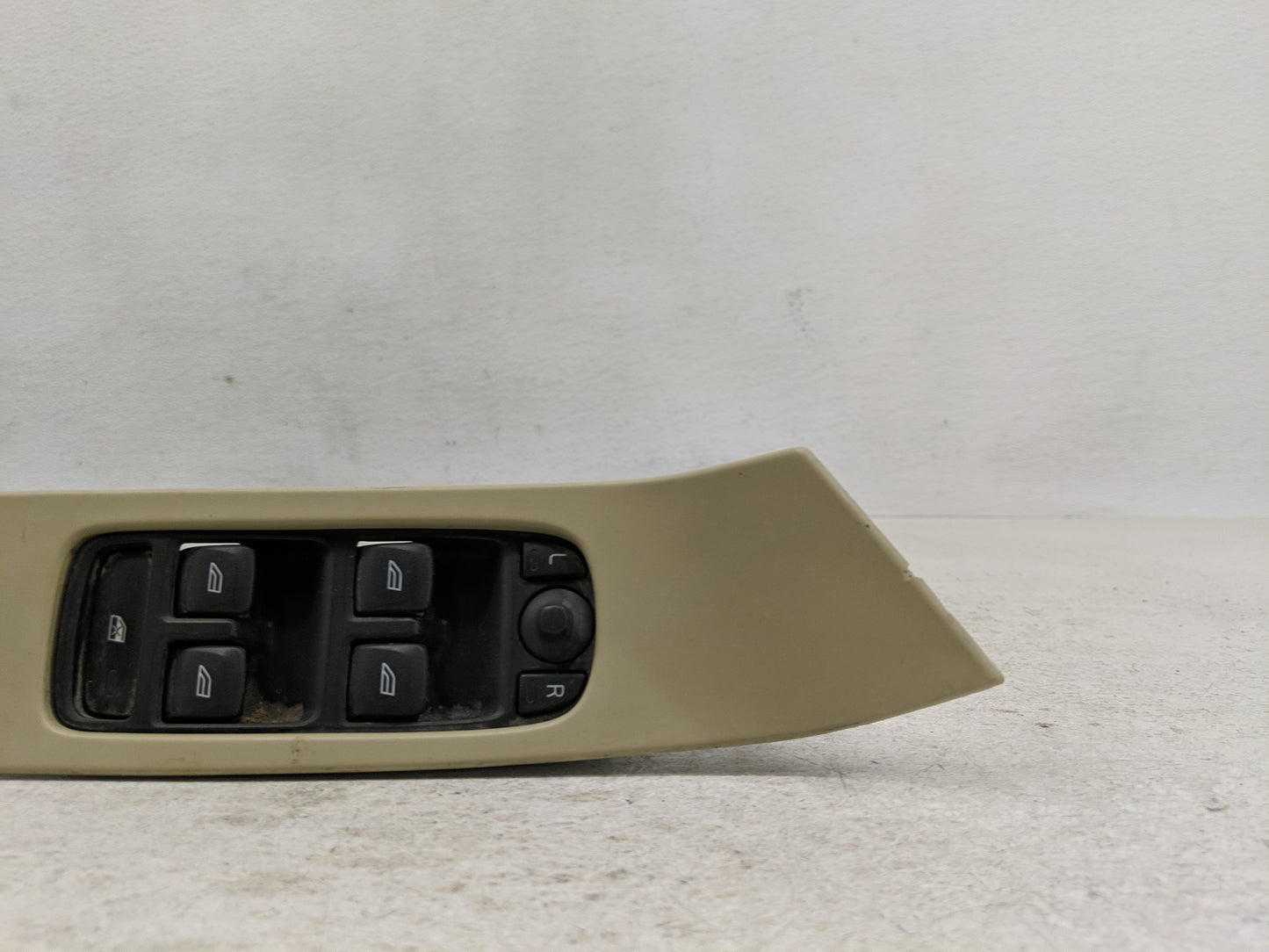 2013 Volvo V60 Master Power Window Switch Replacement Driver Side Left Fits Fits 2010 2011 2012 OEM Used Auto Parts - Oemuse