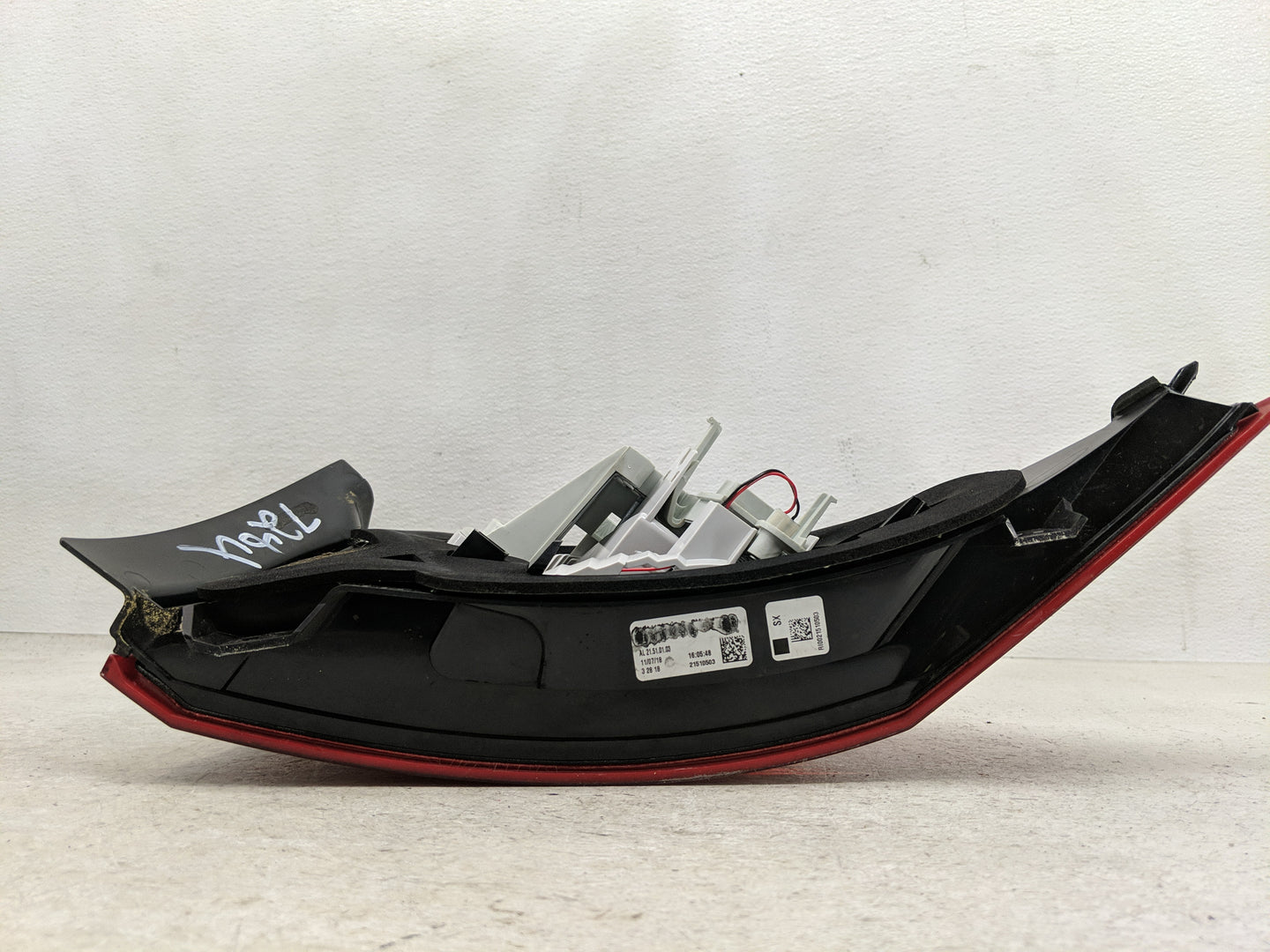 2013 Volvo V60 Tail Light Assembly Driver Left OEM Fits Fits 2011 2012 2014 2015 2016 2017 2018 OEM Used Auto Parts - Oemuse