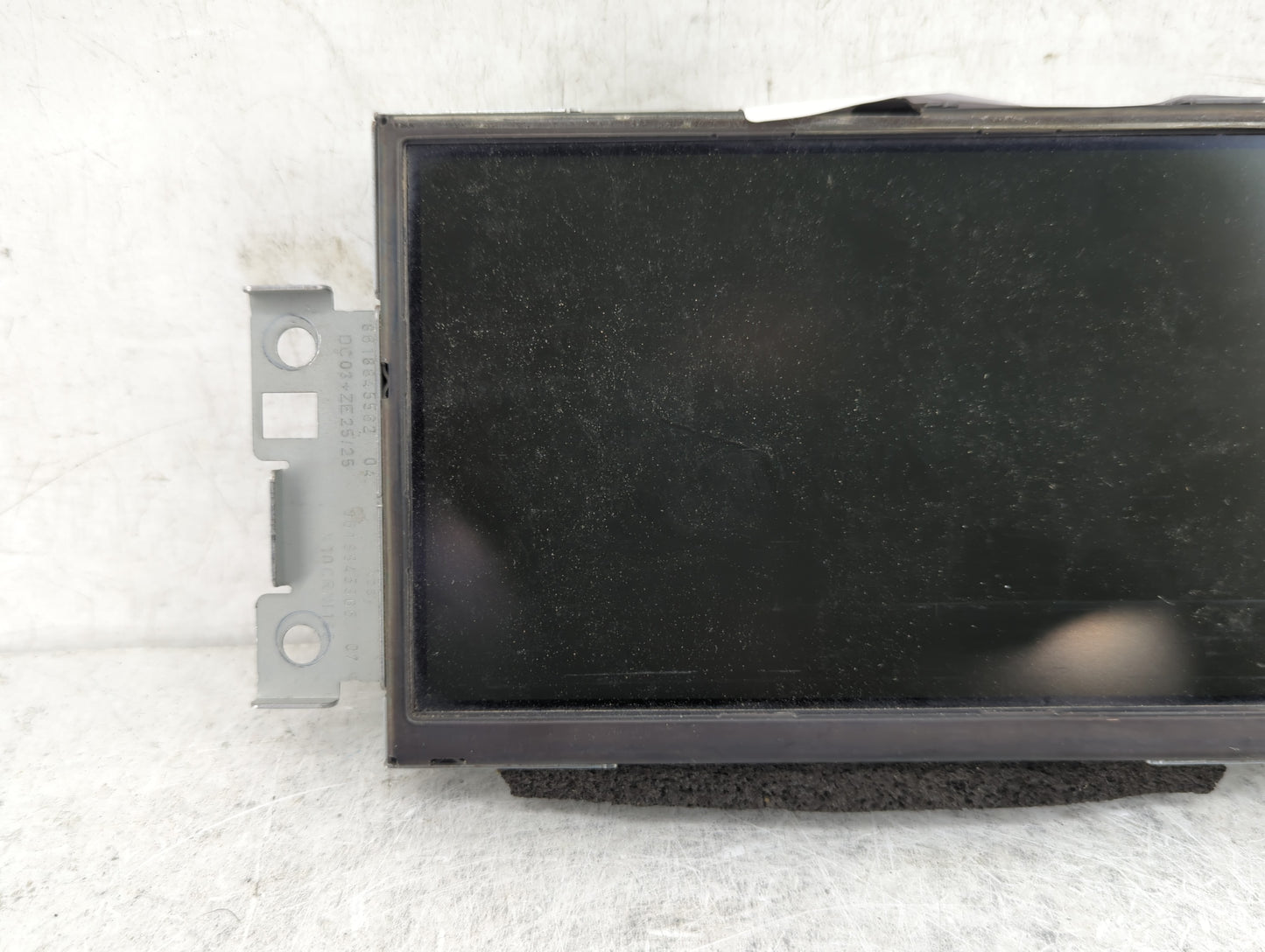 2013-2013 Volvo V60 Information Display Screen - Oemusedautoparts1.com