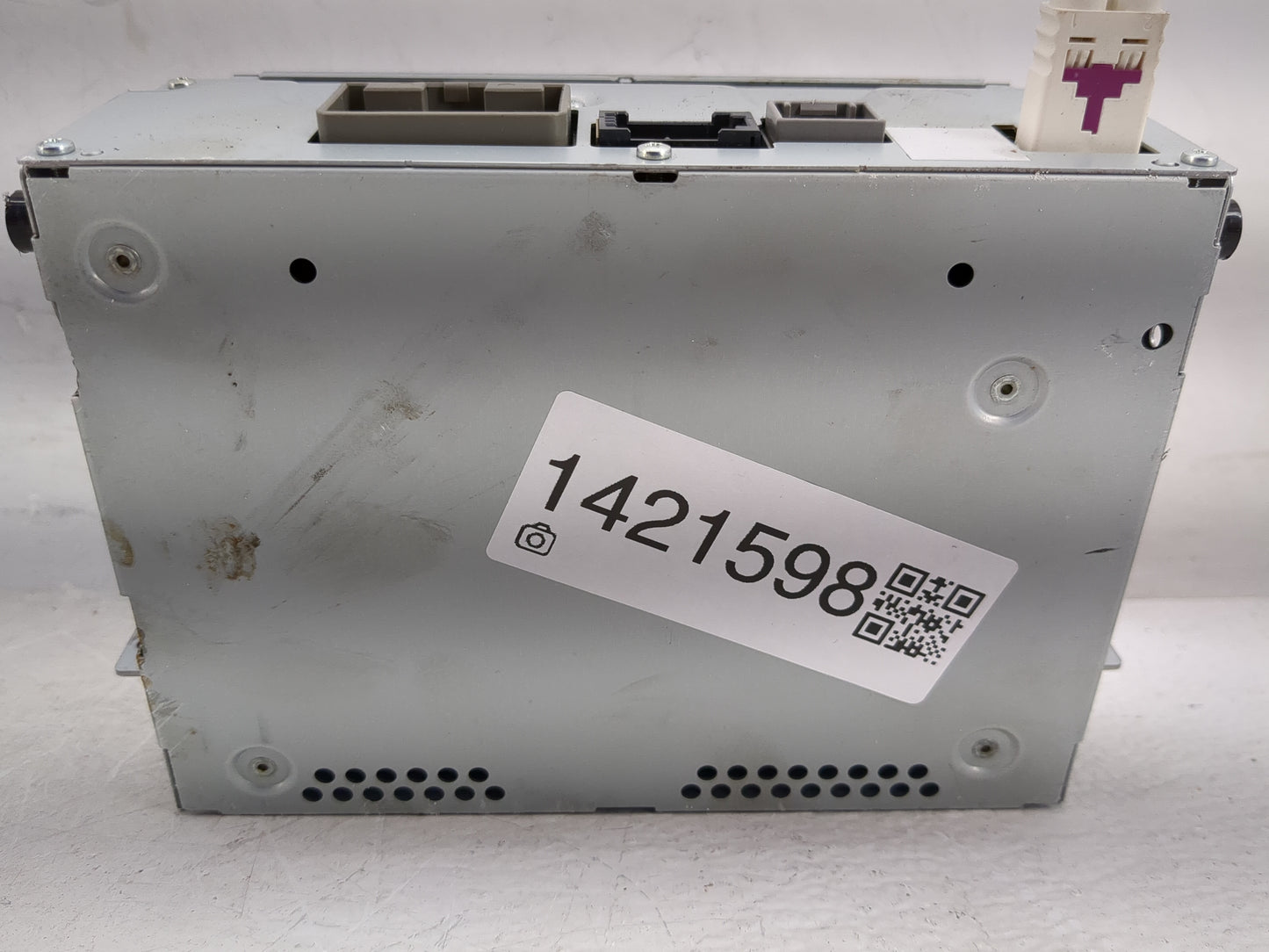 2013 Volvo V60 Radio AM FM Cd Player Receiver Replacement P/N:31358283AA Fits Fits 2011 2012 2014 2015 OEM Used Auto Parts -